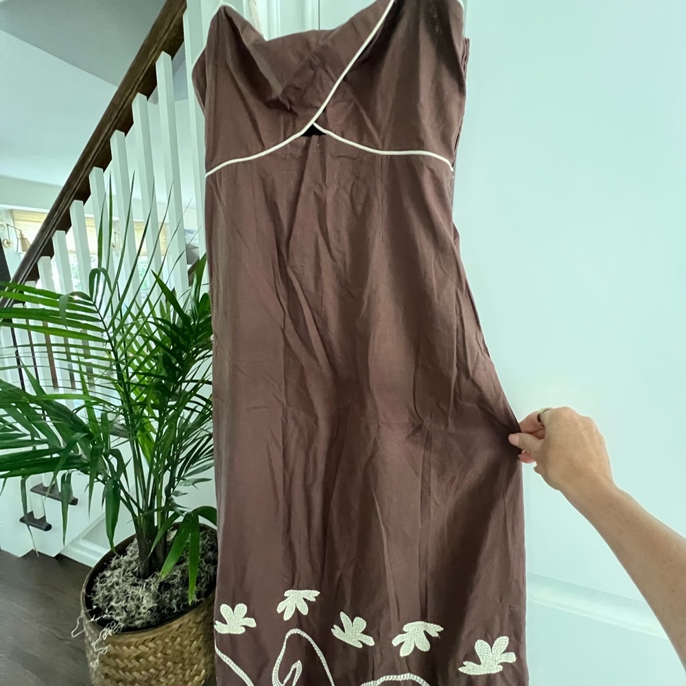 NWOT Linen Brown Strapless Dress with White Embroidery
